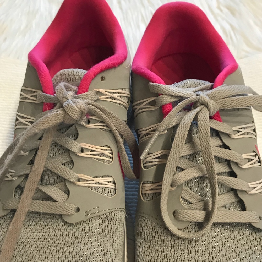 Nike Running Sneakers - Picture 3 of 8